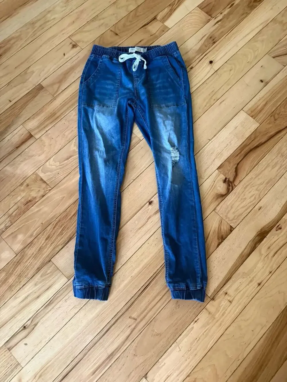 Celebrity Pink Ace Denim Jogger Jeans Distressed Size 3/4